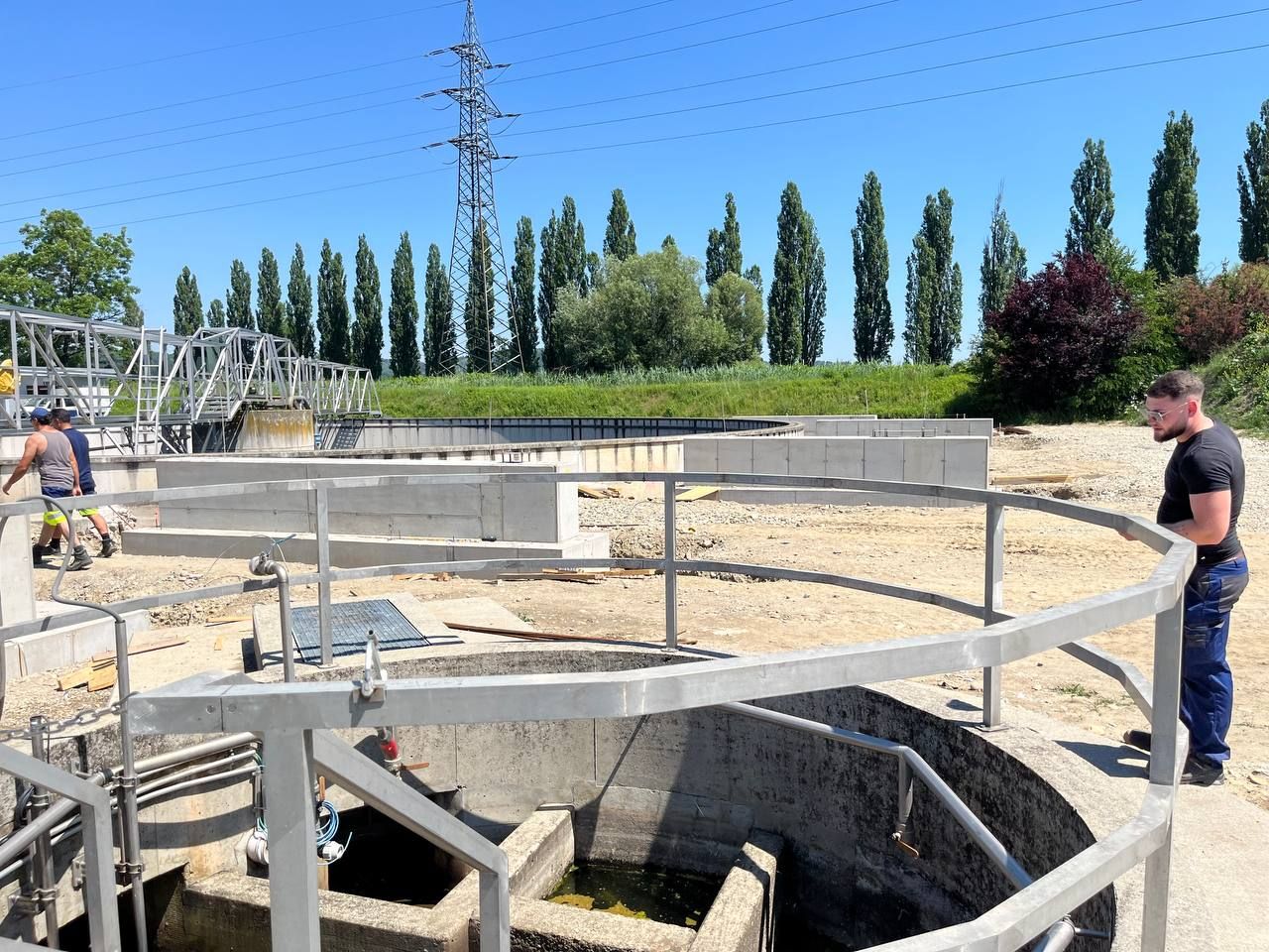 Stahlbau über Betonbecken – ProMontagen AG